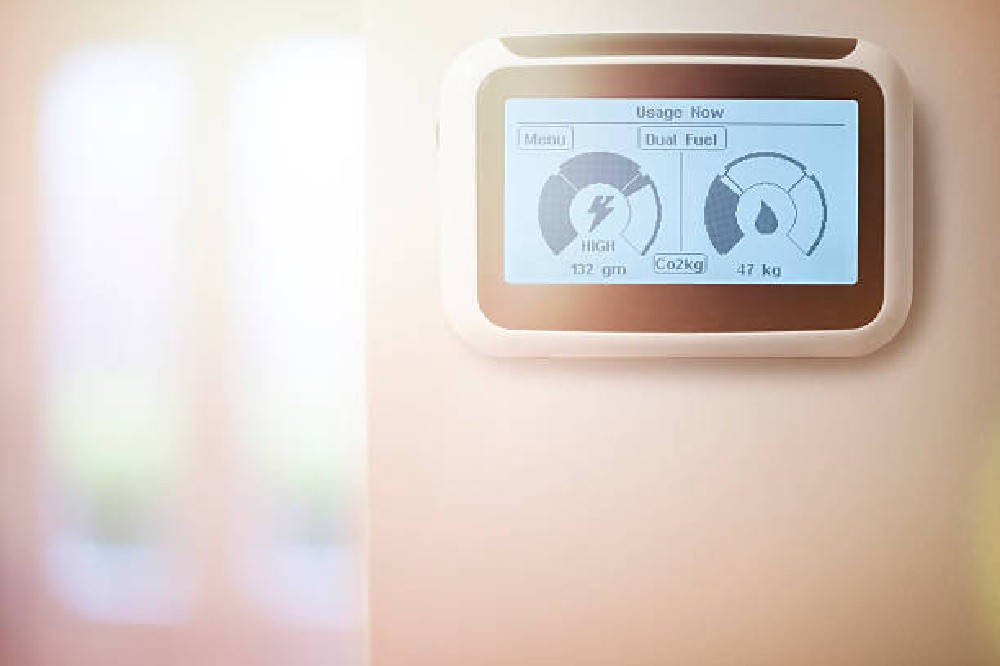 Wireless thermostat with remote access feature